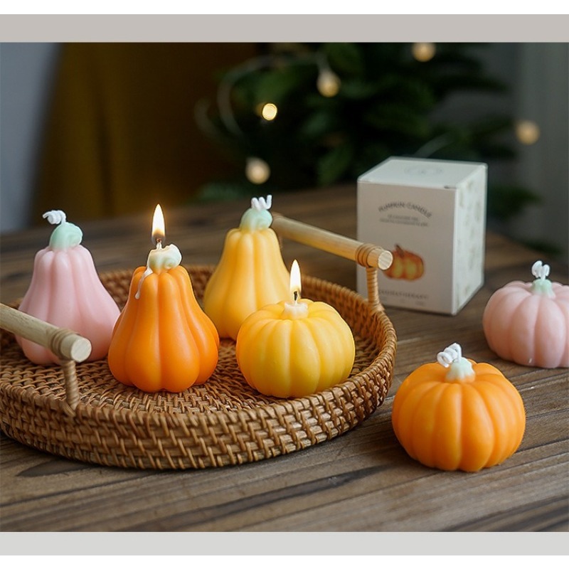شمعة عطرية فاخرة على شكل يقطين - مراجعة Silk Candle وسعره